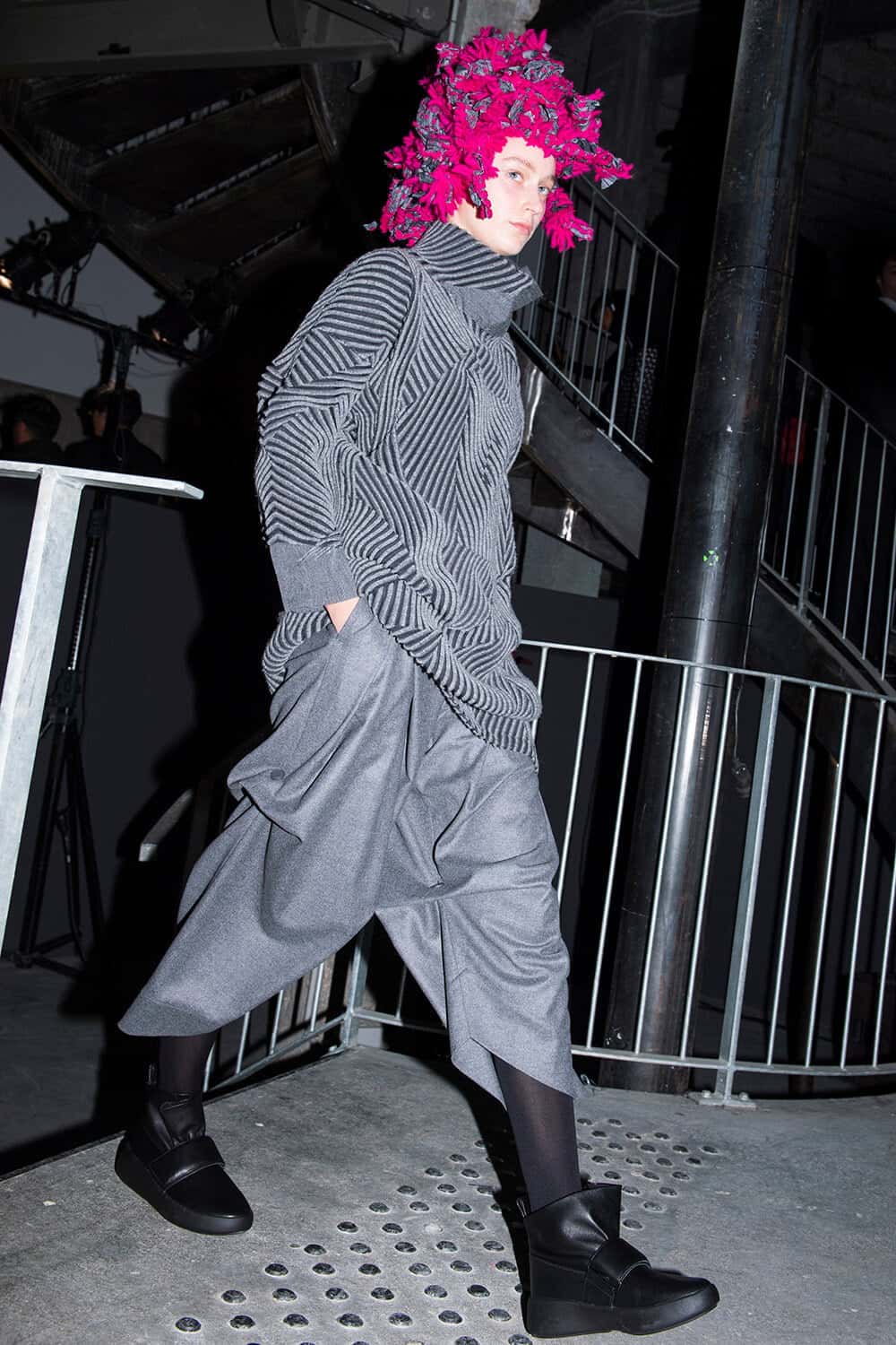 Issey Miyake: Ready-to-Wear AW18 - 10 Magazine Issey Miyake: Ready-to-Wear AW18 - 10 Magazine